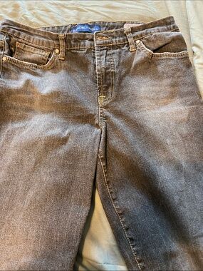 Bandolino Blu Navy and Gold Topstitched Jeans Label Detail size12